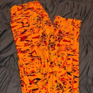 Like New LuLaRoe OS Leggings!